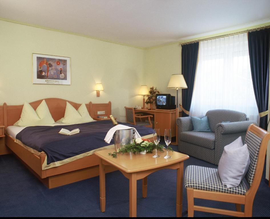 Hotel Gasthof Am Forsthof Edelsfeld الغرفة الصورة